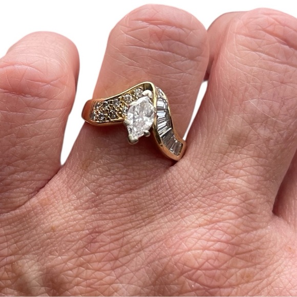 Jewelry - 14K Gold and Diamond Ring